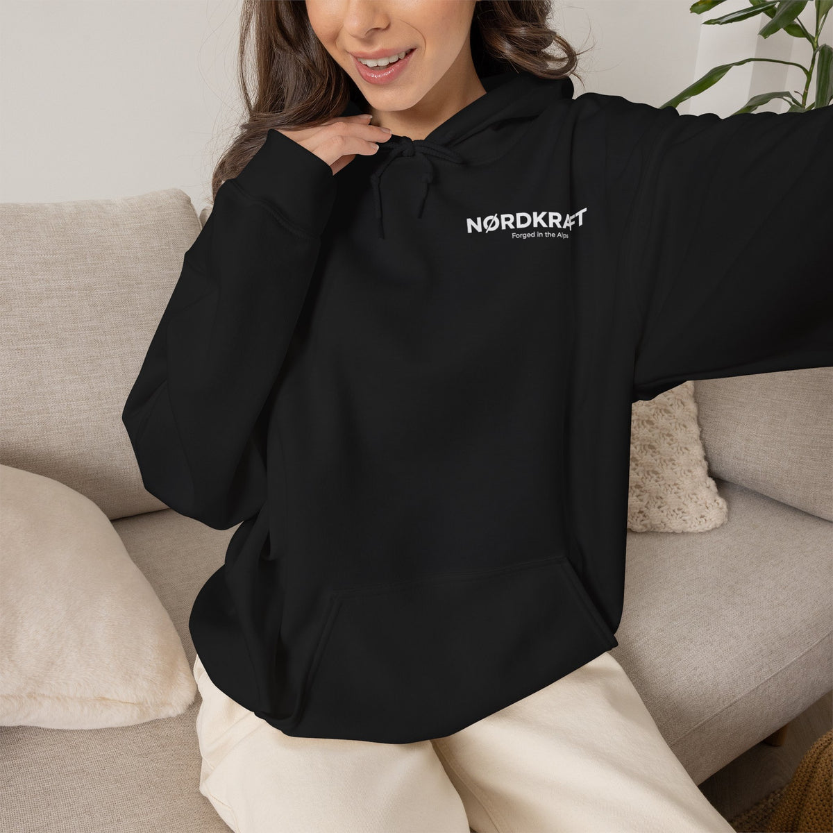 Skull & Dagger – NØRDKRAFT Premium Hoodie