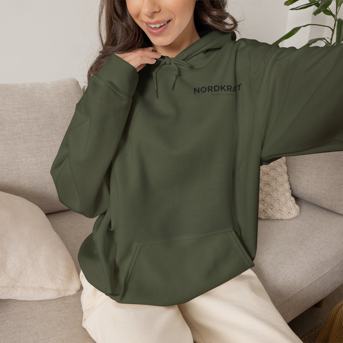 Skull & Dagger – NØRDKRAFT Premium Hoodie